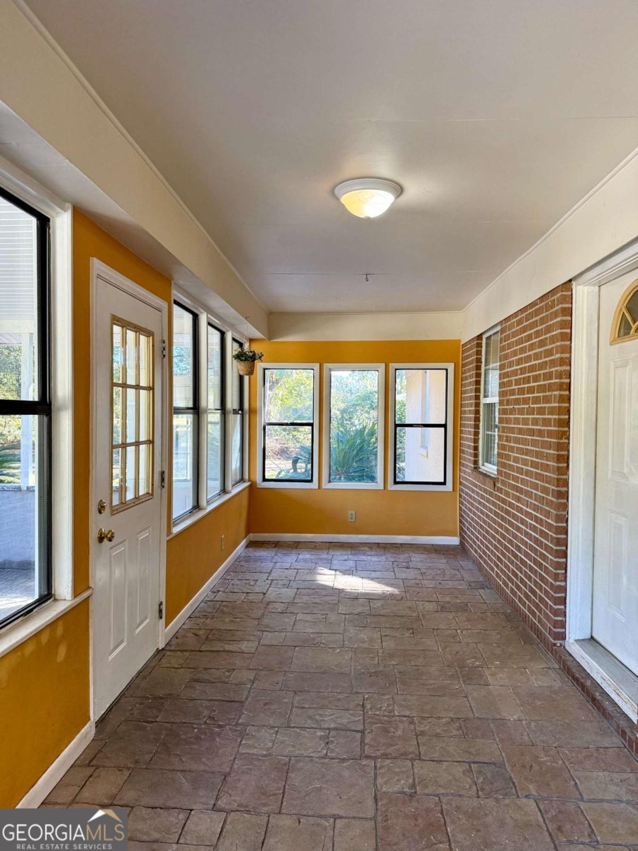 321 Grove Boulevard Kingsland - 18