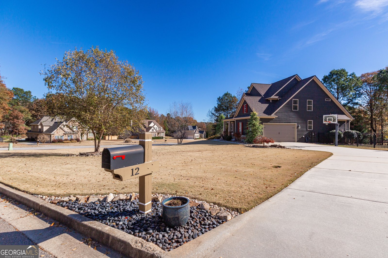 12 Race Point Way Sharpsburg - 55