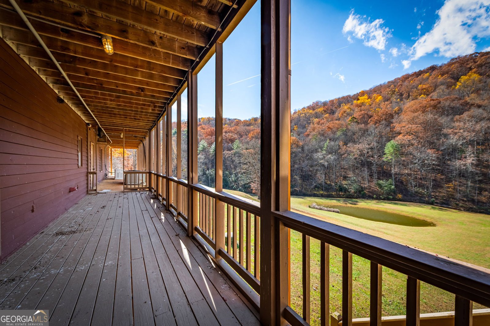 908 Cashes Valley Road Cherry Log - 11