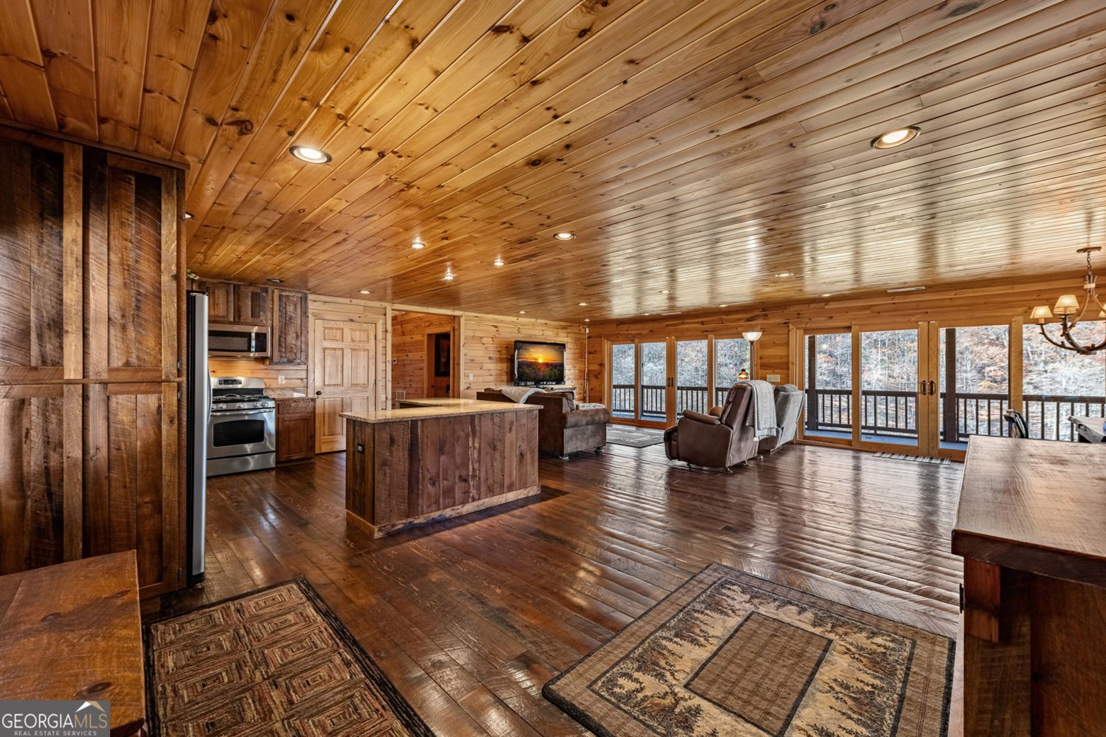 908 Cashes Valley Road Cherry Log - 16