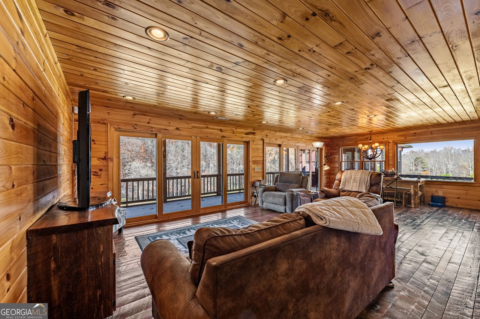 908 Cashes Valley Road Cherry Log - 24