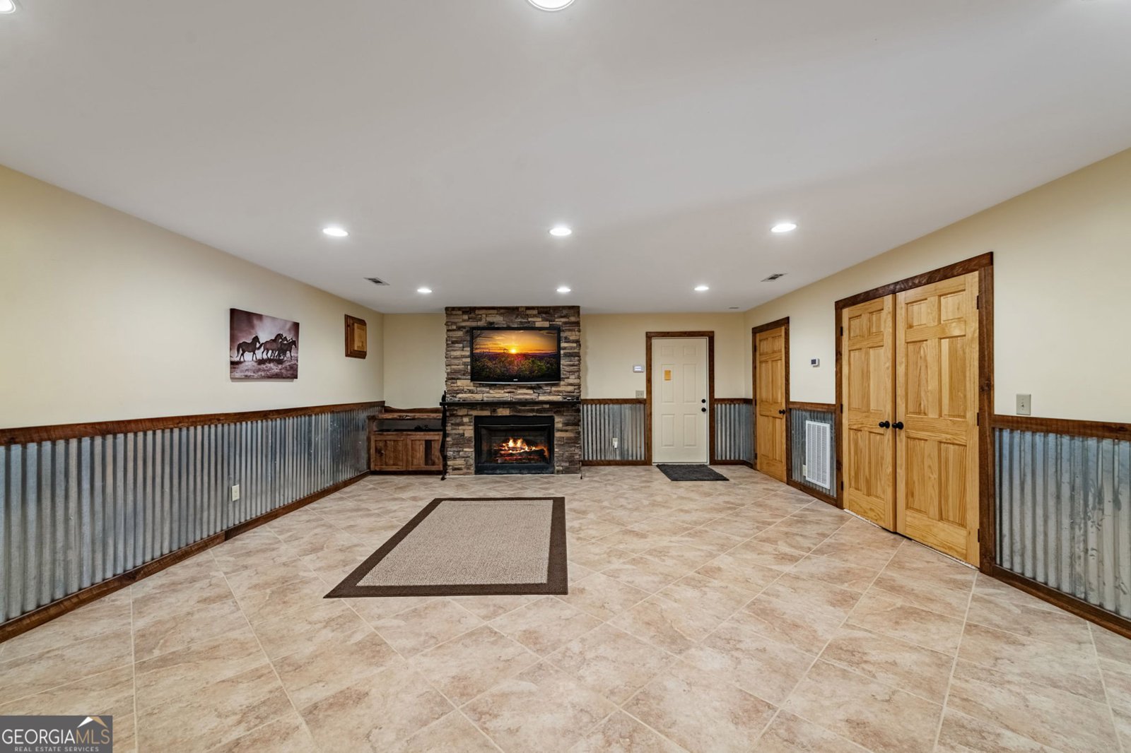 908 Cashes Valley Road Cherry Log - 56