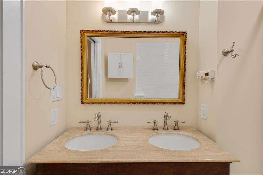 15 New Street Winder - 23