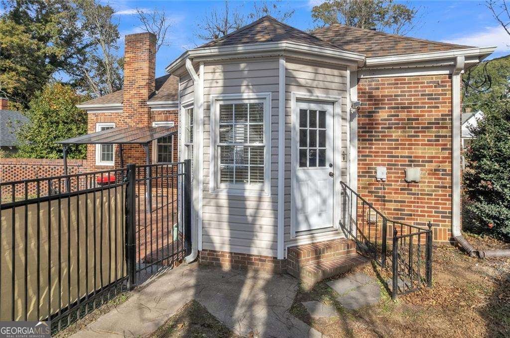 15 New Street Winder - 36