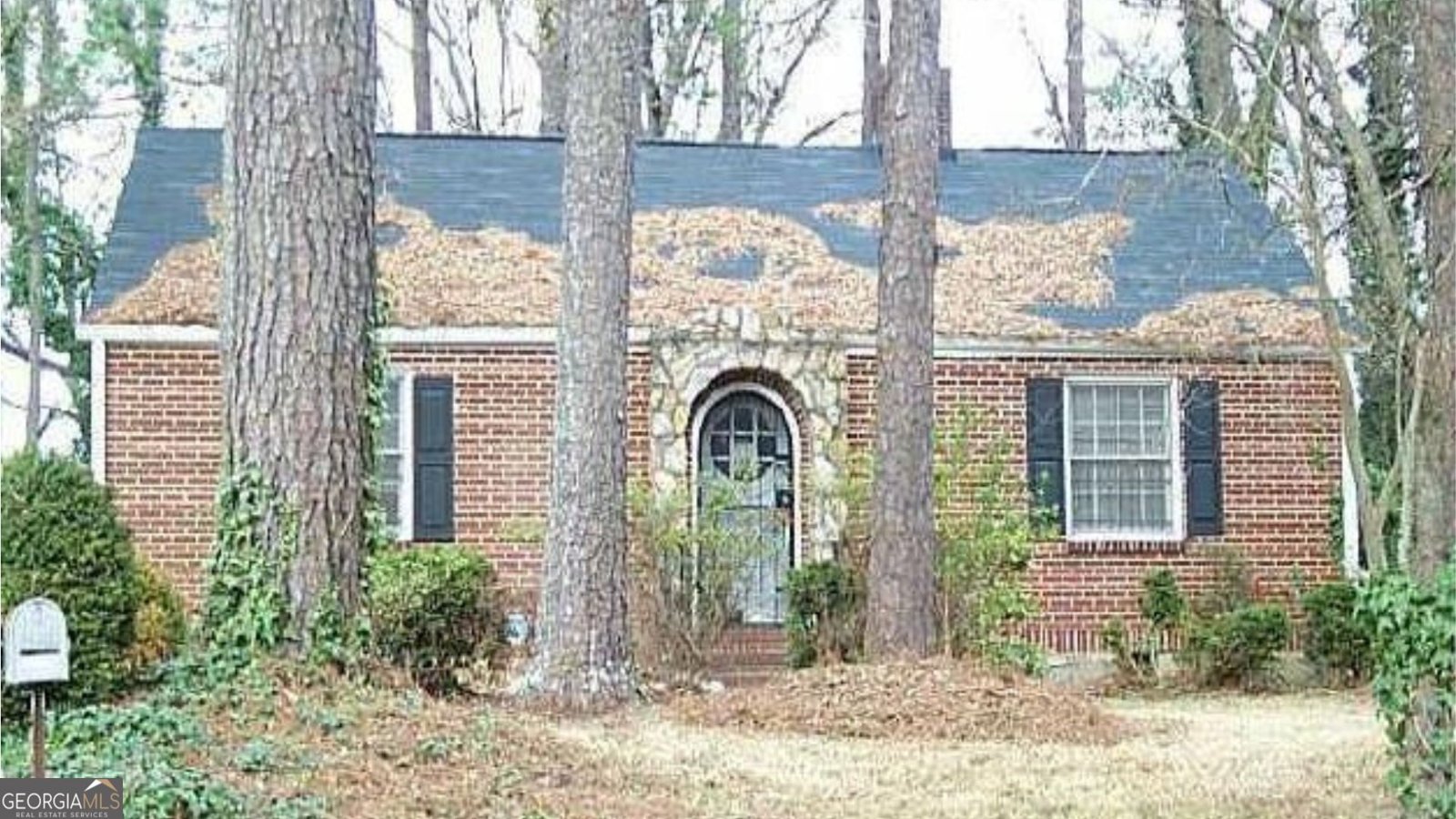 1591 Mayflower Avenue Atlanta - main photo