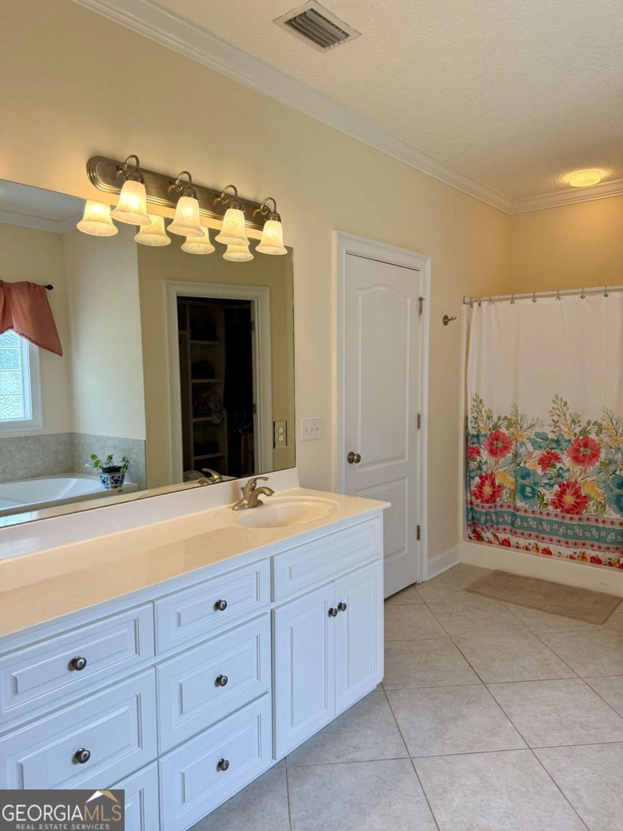 115 Spring Lake Circle Brunswick - 22