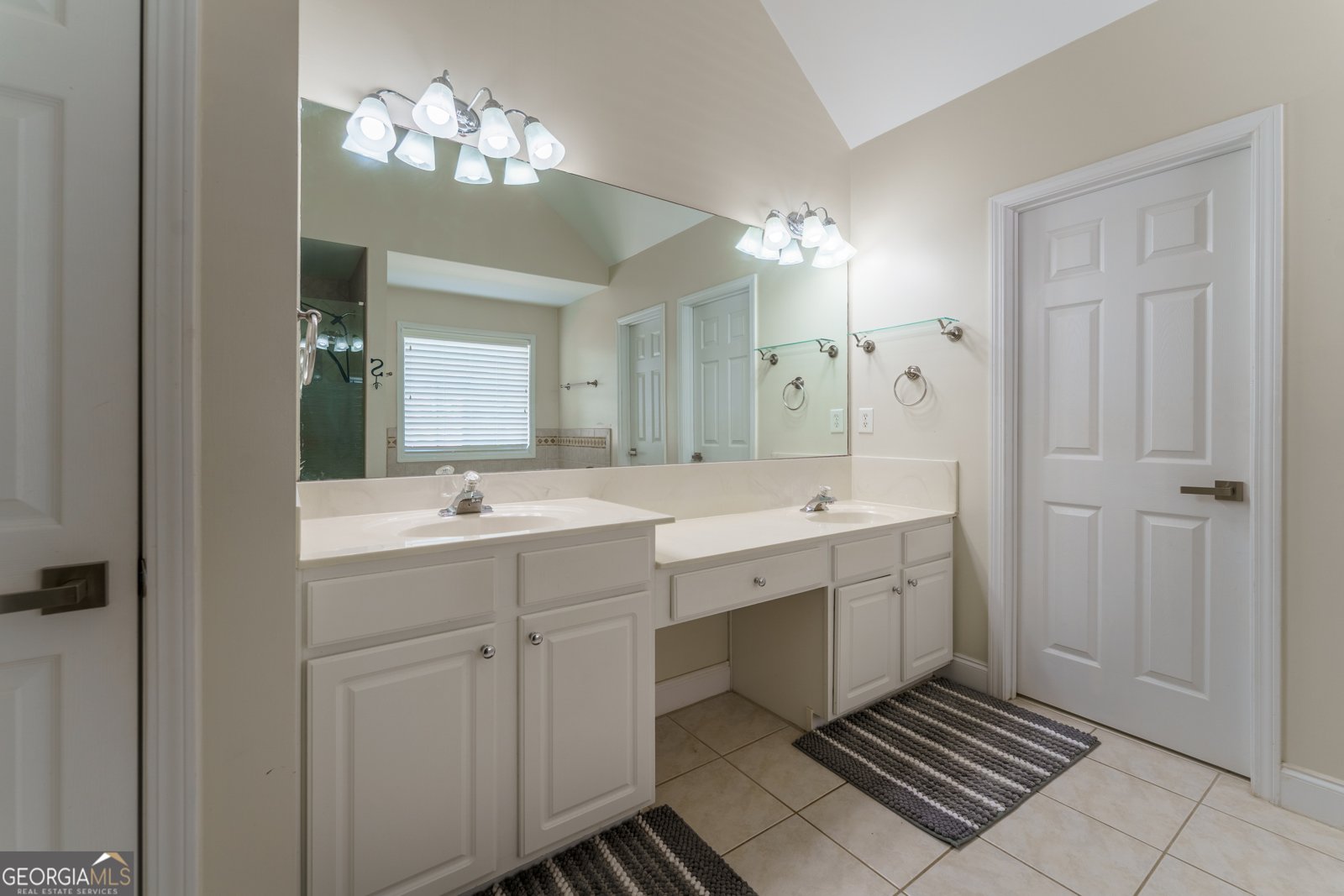 976 REDSTONE Road Dacula - 33