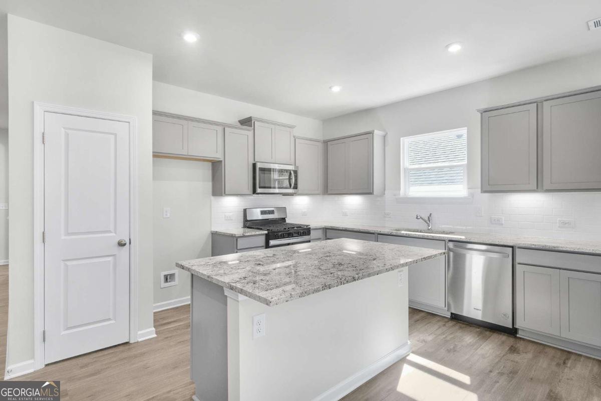 225 Park Lane Fairburn - 2