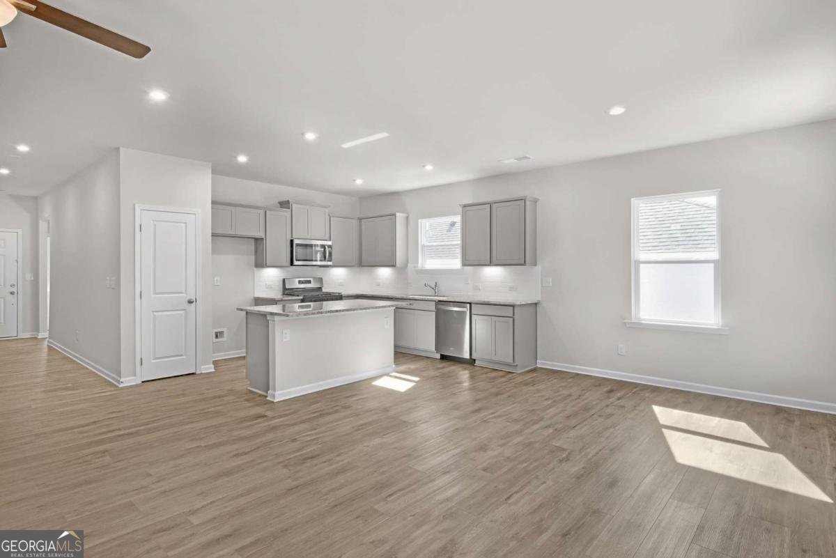 225 Park Lane Fairburn - 6