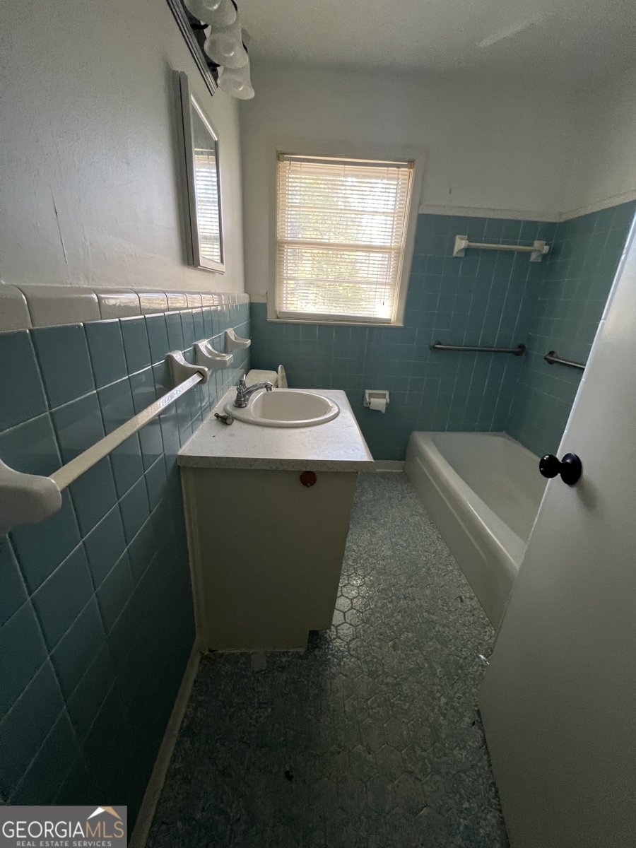 1539 Rockingway Drive Marietta - 23