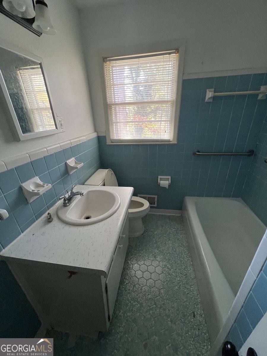 1539 Rockingway Drive Marietta - 24