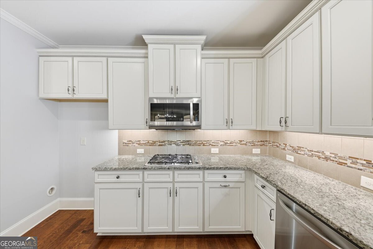 8930 Cobblestone Lane Cumming - 17