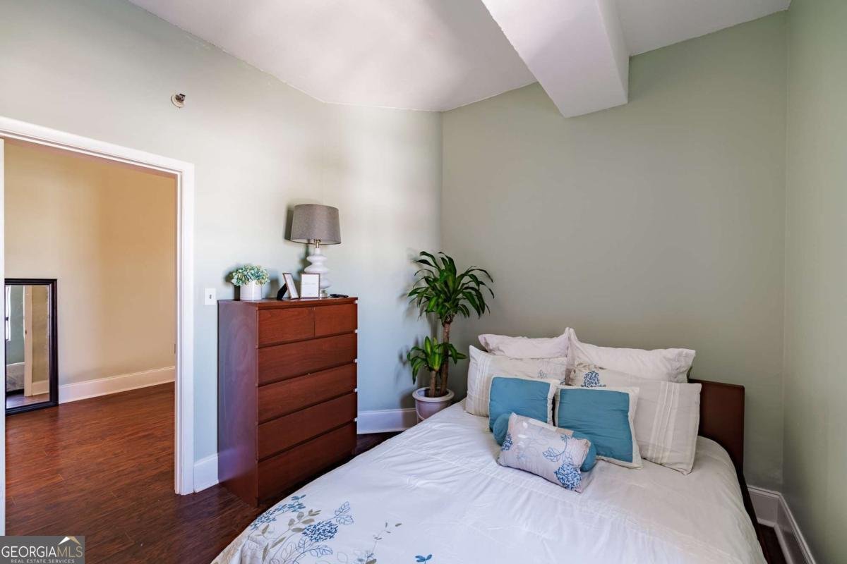 131 Broad Street Athens - 10