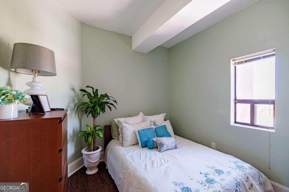 131 Broad Street Athens - 11