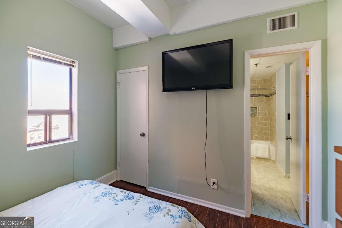 131 Broad Street Athens - 12