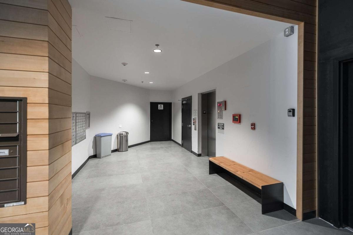 131 Broad Street Athens - 19