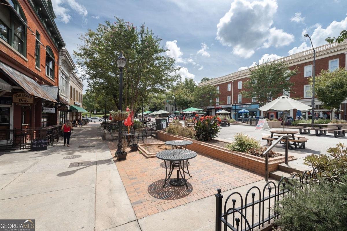 131 Broad Street Athens - 27