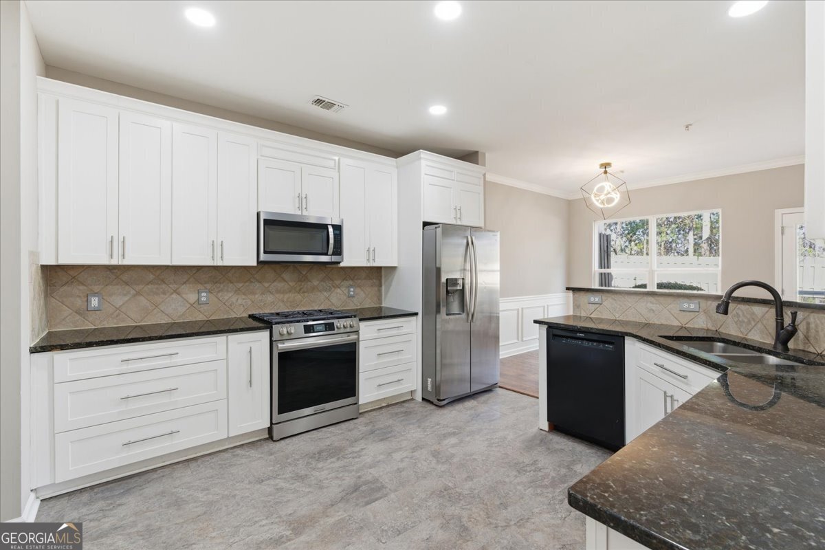 415 MOUNTAIN VIEW Lane Woodstock - 13