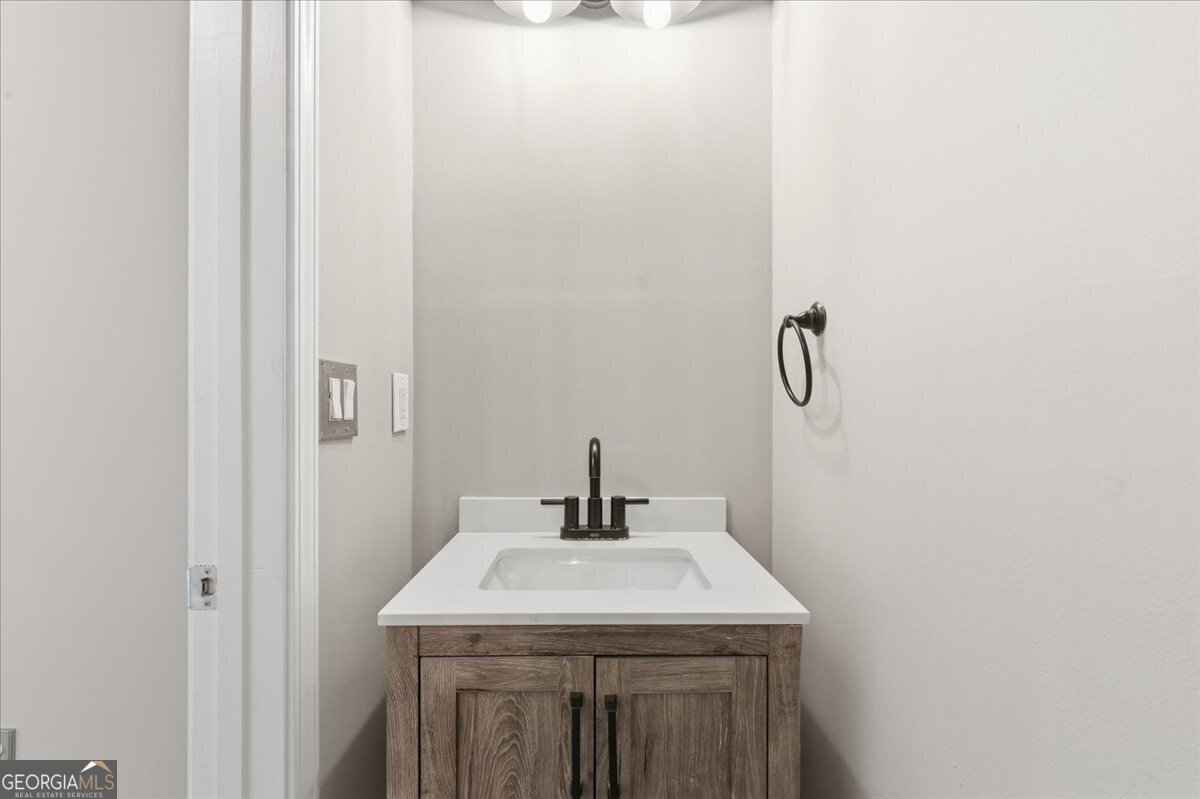 415 MOUNTAIN VIEW Lane Woodstock - 27