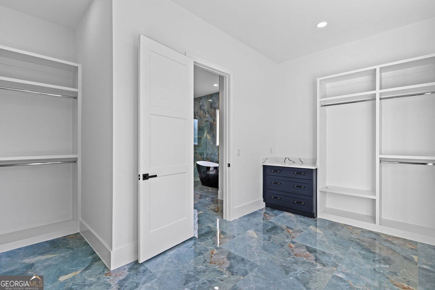 6300 Highway 81 Loganville - 39