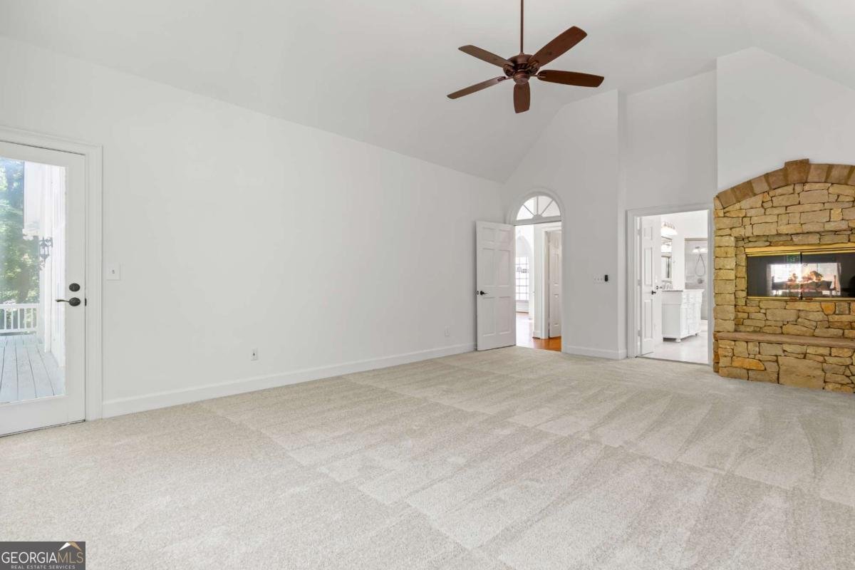 12180 Lonsdale Lane Roswell - 12