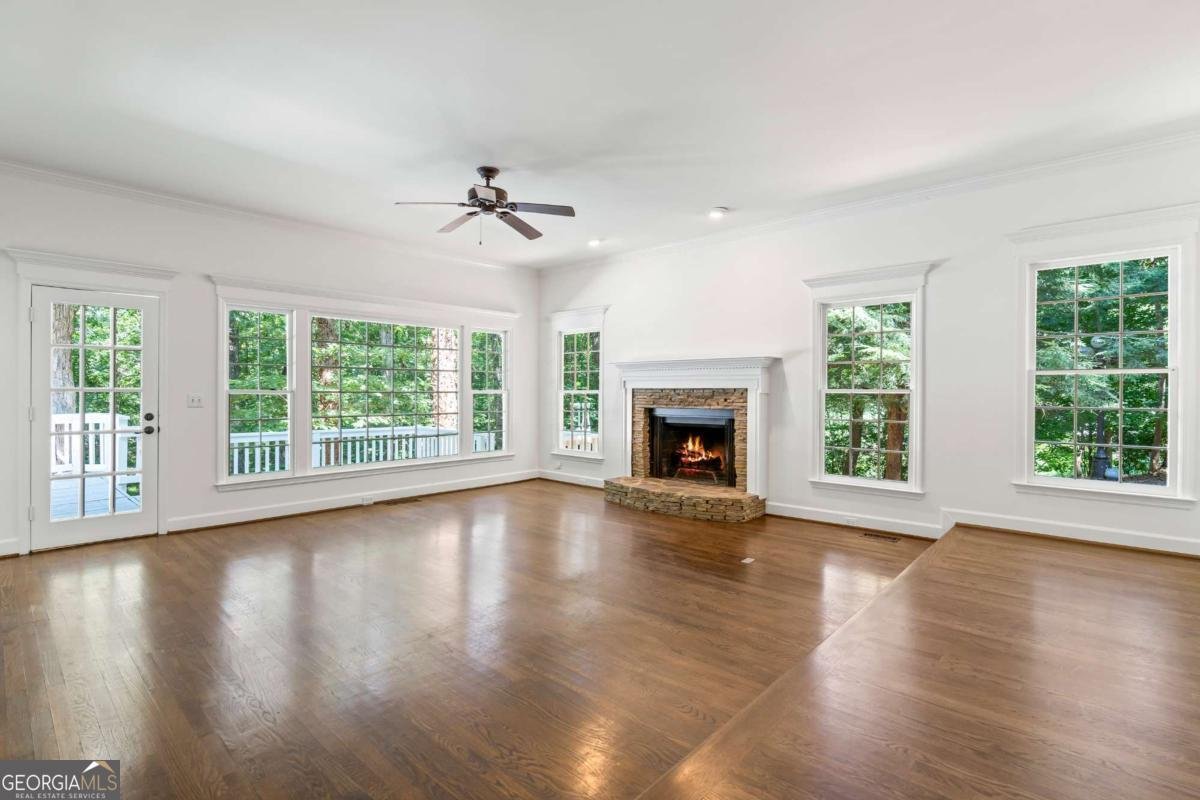 12180 Lonsdale Lane Roswell - 22