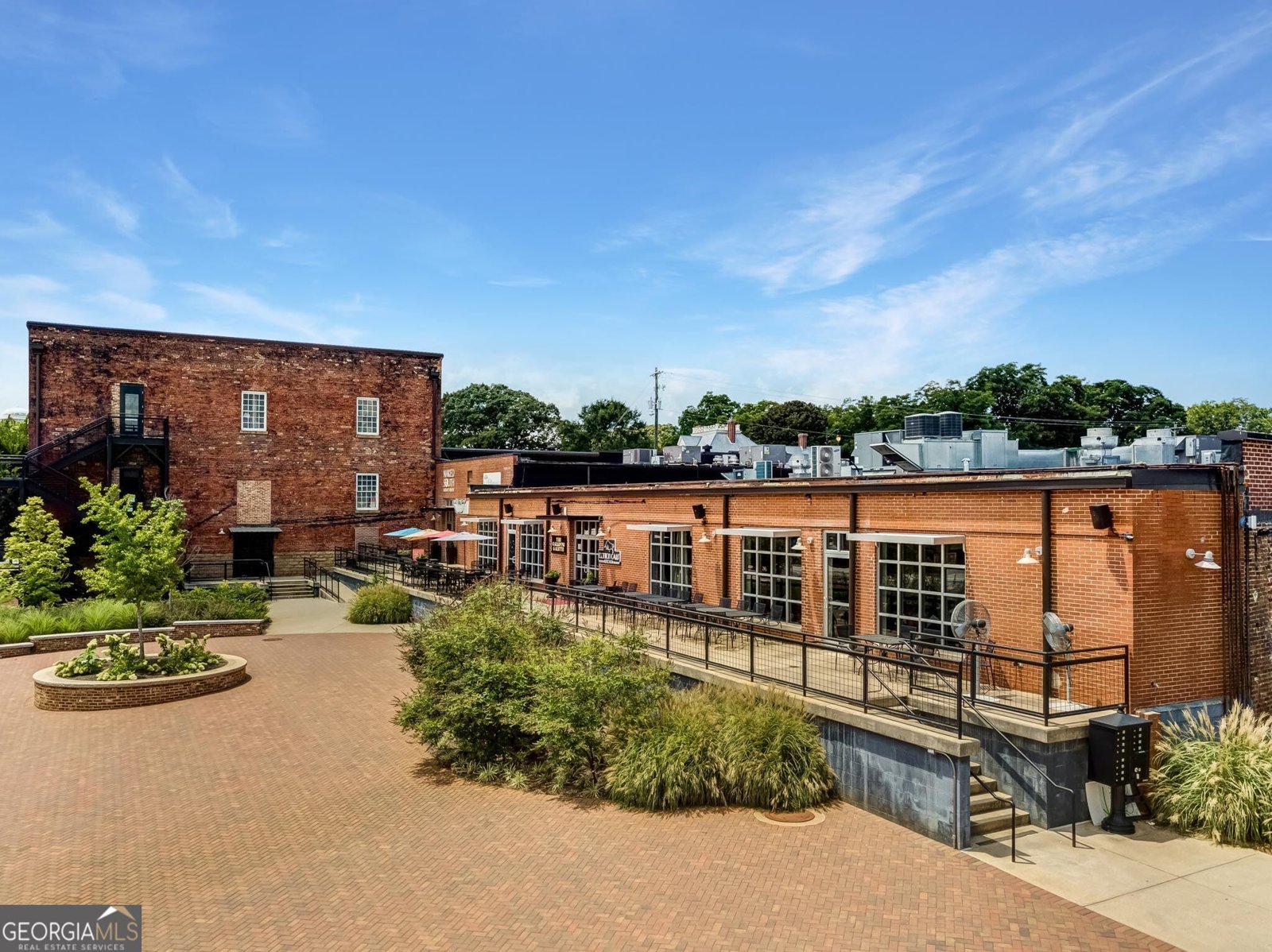 196 Red June Lane Clarkesville - 37