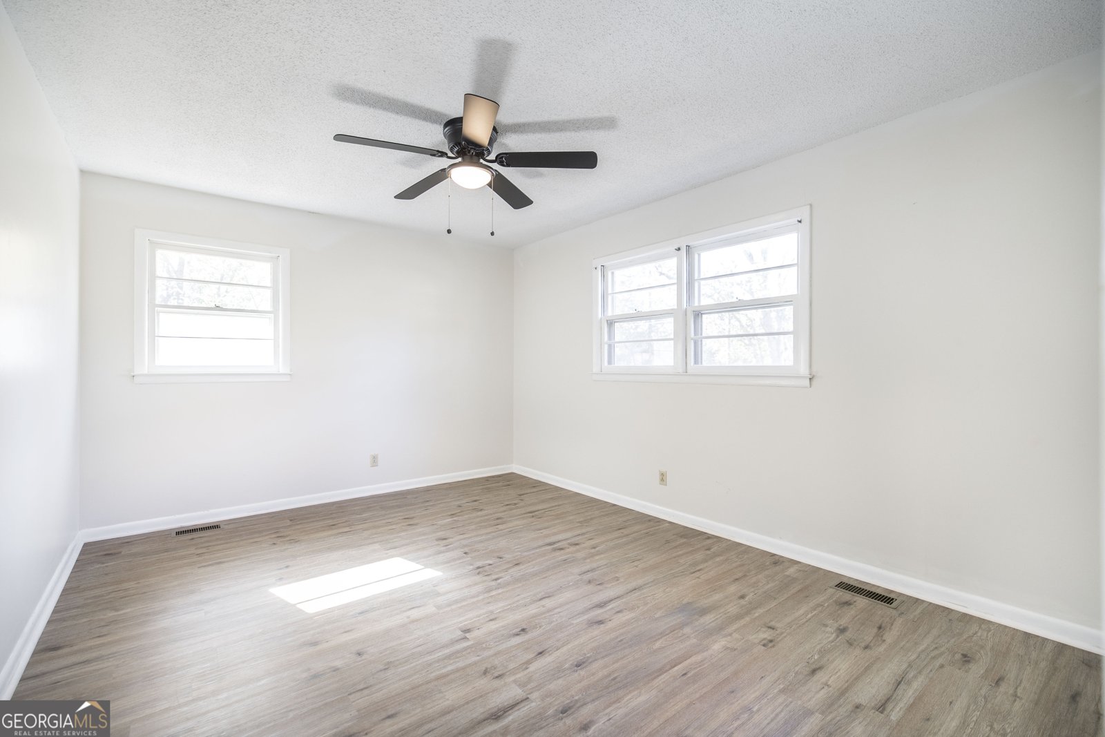 210 Davis Drive Centerville - 1