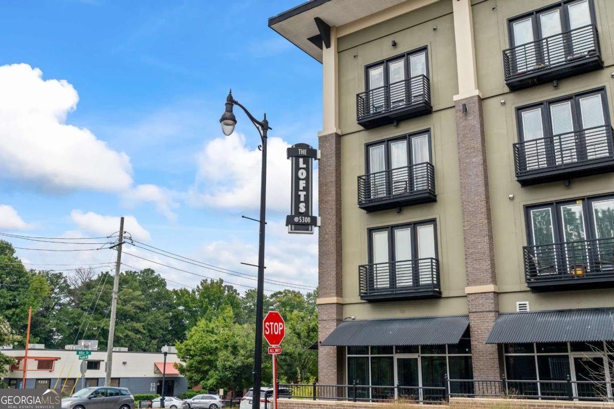 5300 Peachtree Road Atlanta - 2