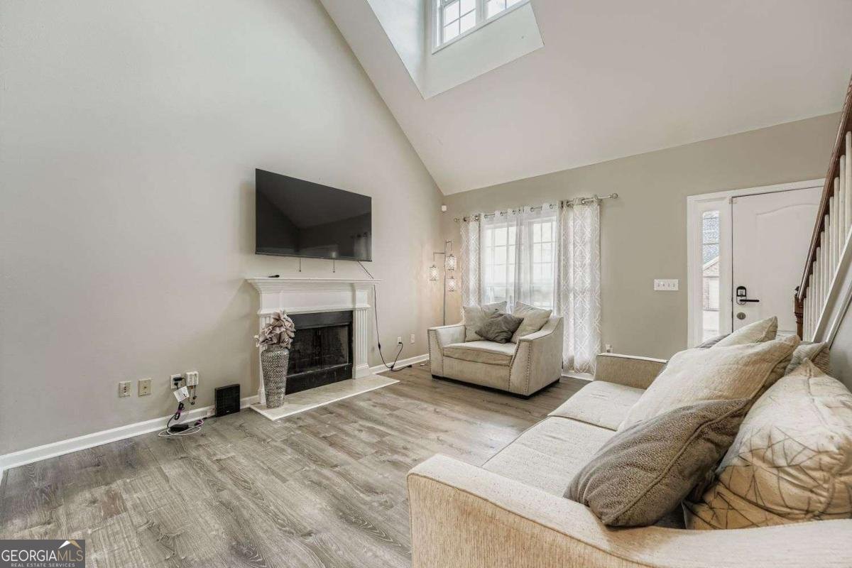 6854 White Walnut Way Braselton - 4