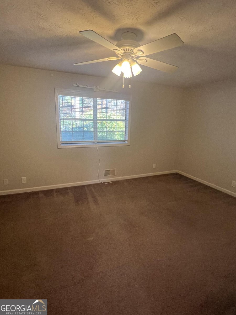 5633 Breezy Court Lilburn - 28