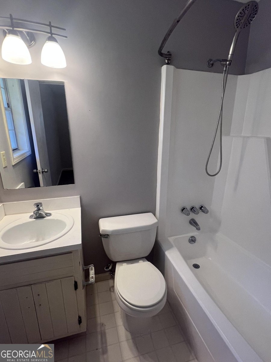 5633 Breezy Court Lilburn - 34