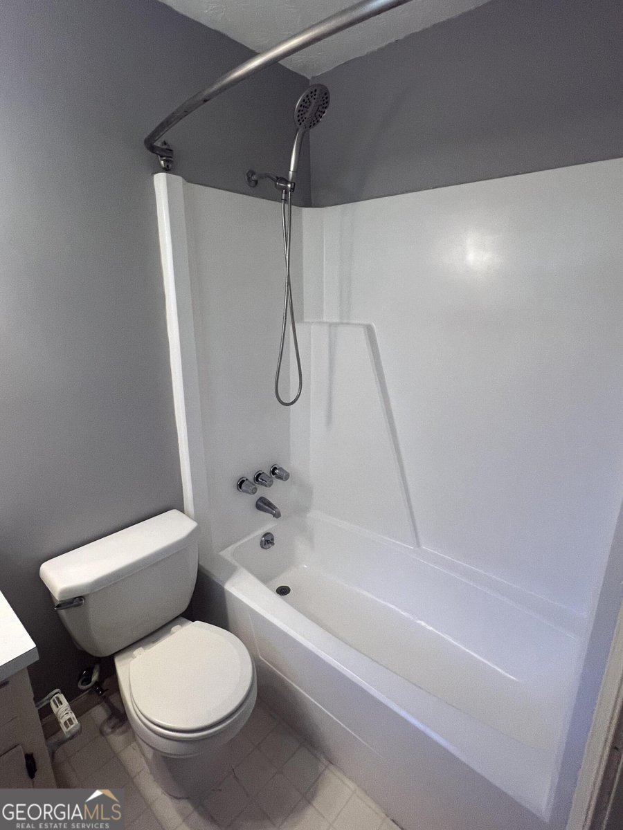 5633 Breezy Court Lilburn - 35