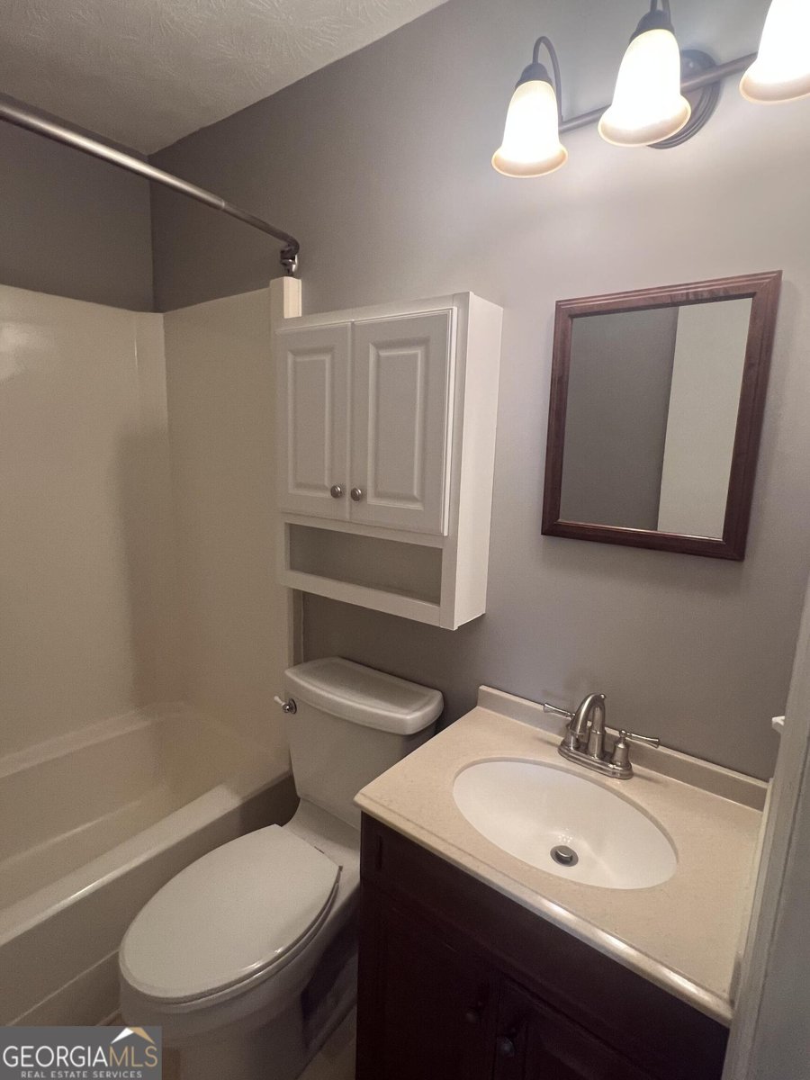 5633 Breezy Court Lilburn - 39