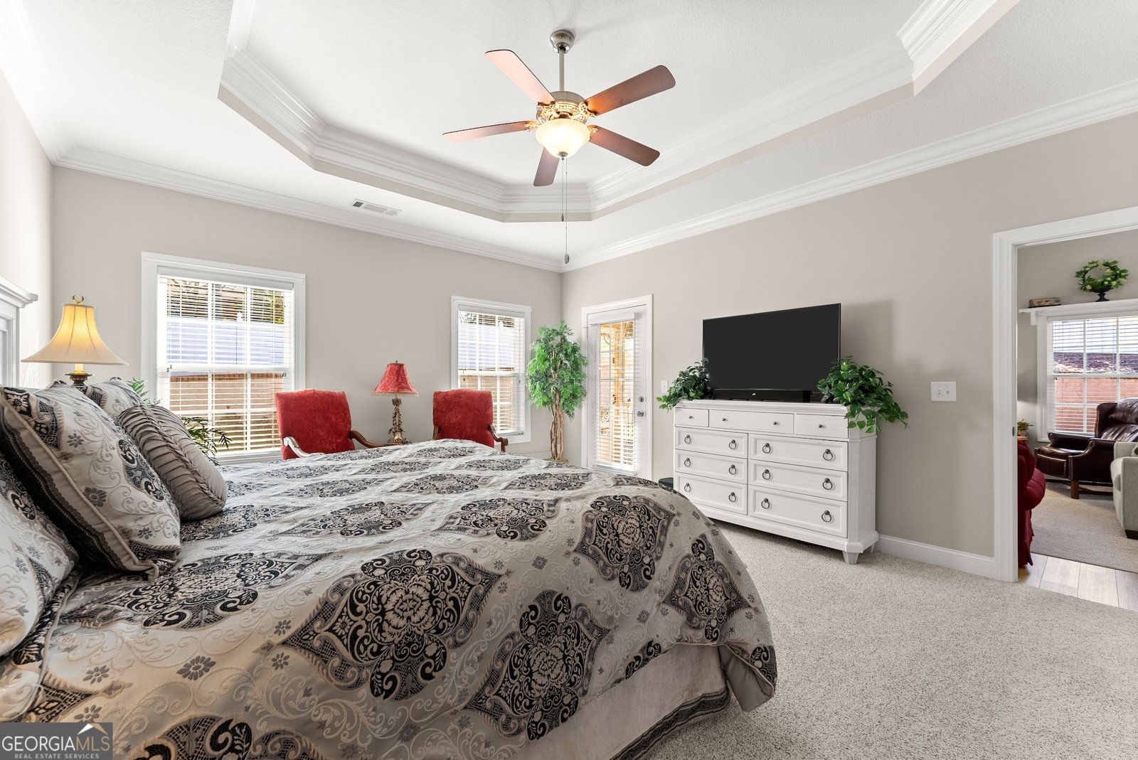 92 Colonial Drive Cleveland - 17