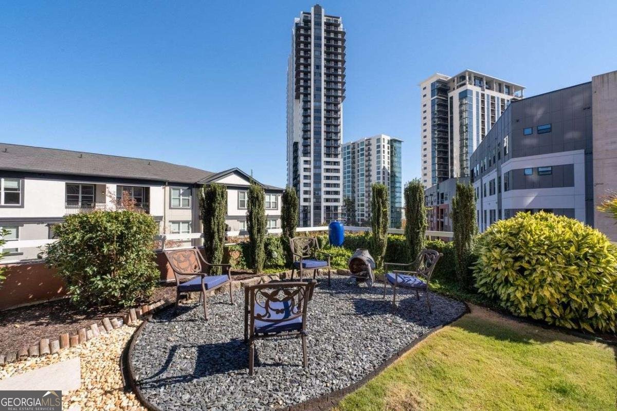 3435 Kingsboro Road Atlanta - 42