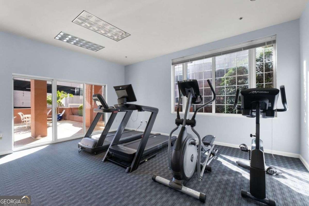 3435 Kingsboro Road Atlanta - 44