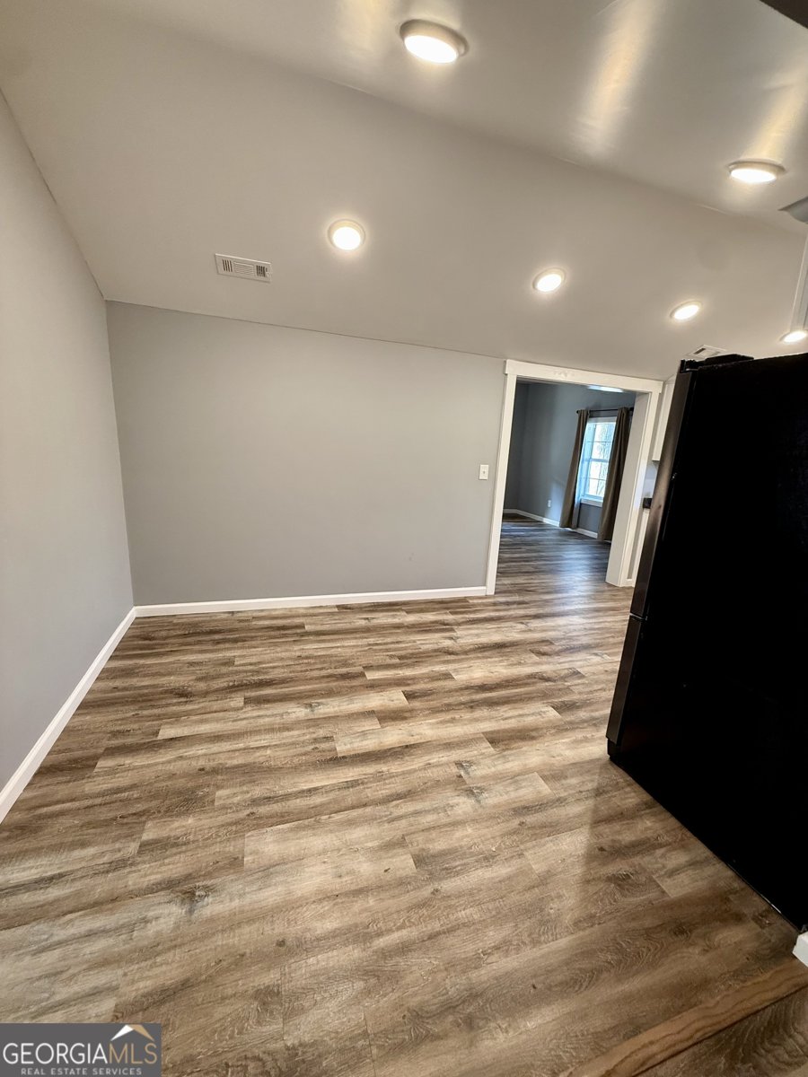 41 Sixth Street Trion - 25