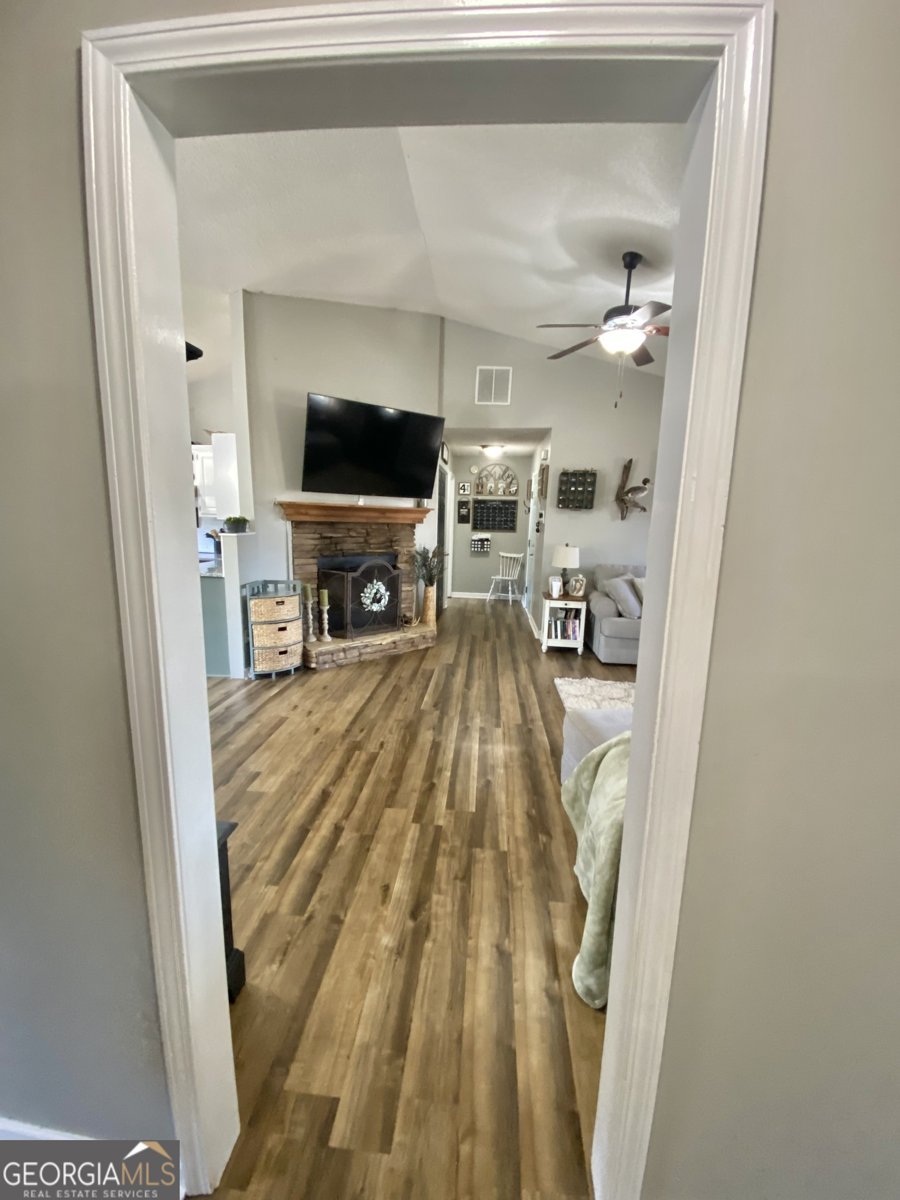 1974 Steele Road Griffin - 29