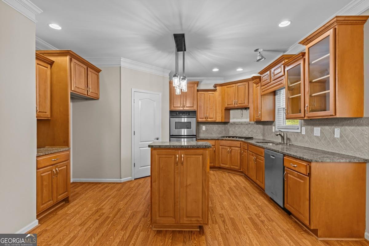 389 Young James Circle Stockbridge - 11