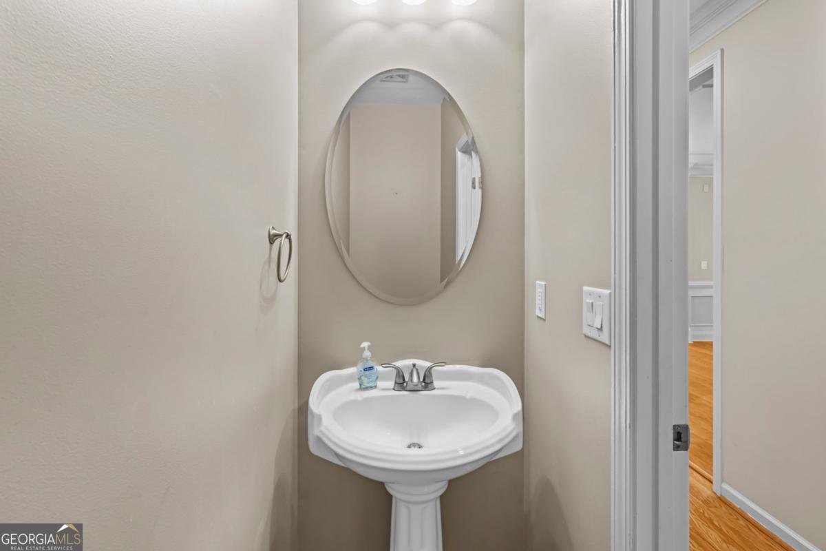 389 Young James Circle Stockbridge - 14