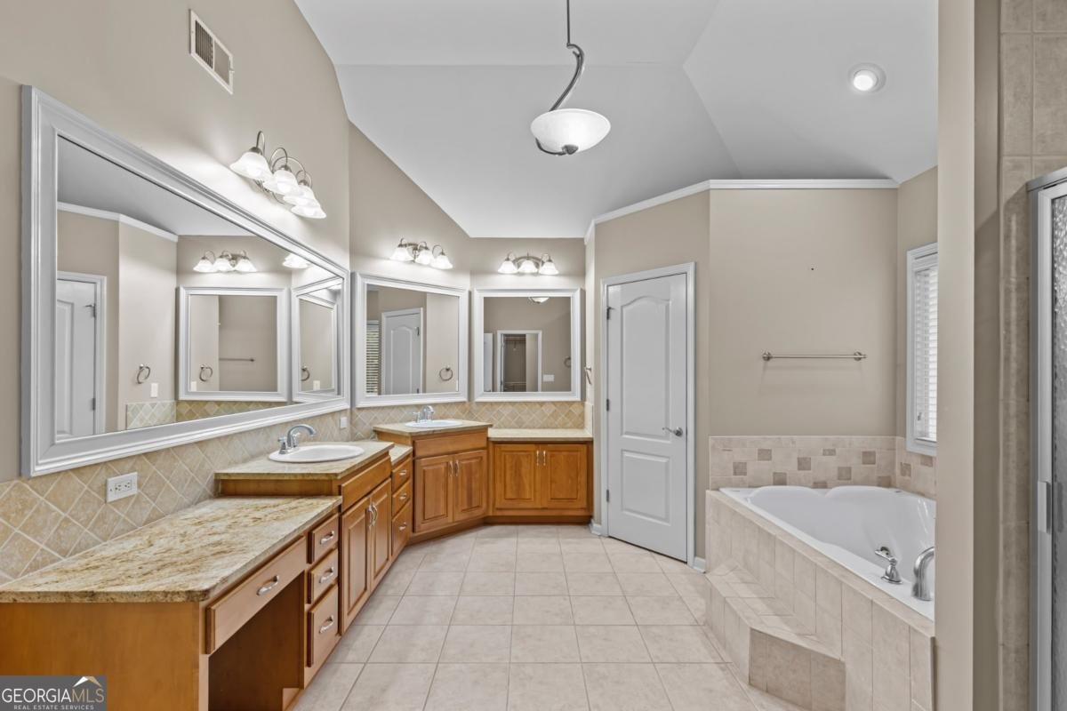 389 Young James Circle Stockbridge - 25