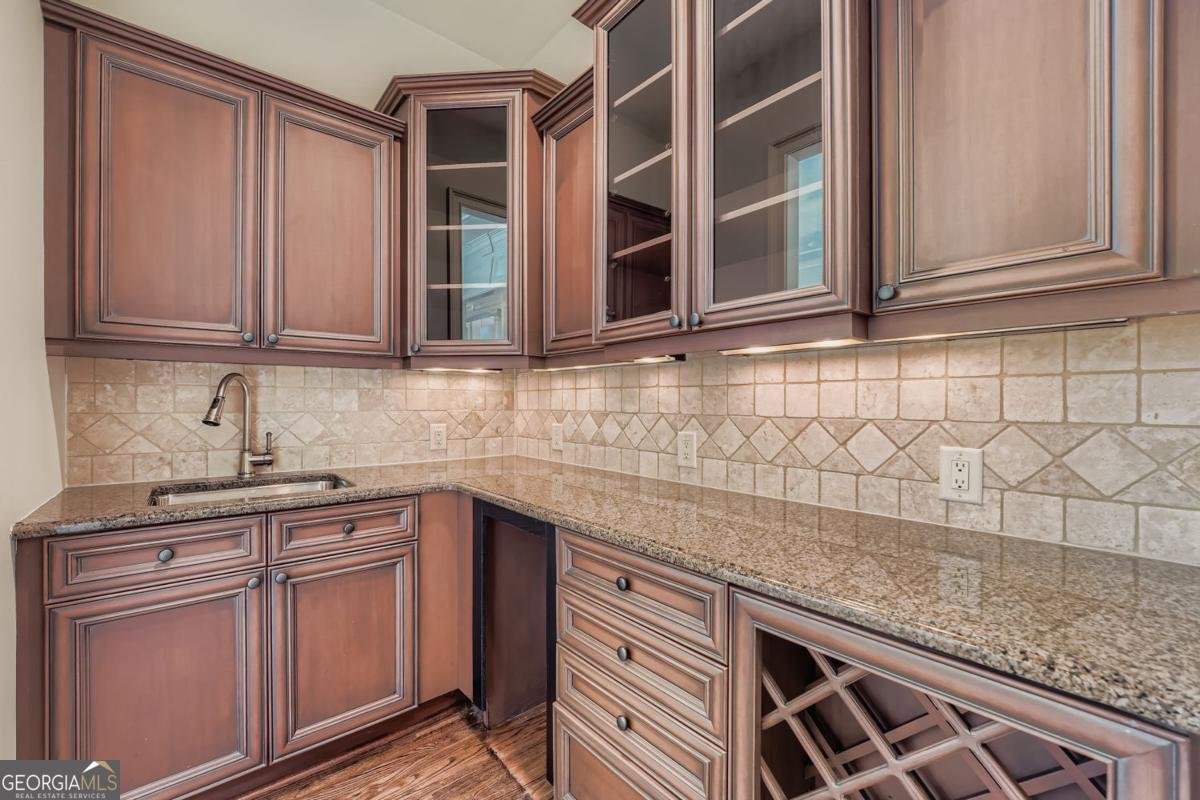 12620 Old Surrey Place Roswell - 12