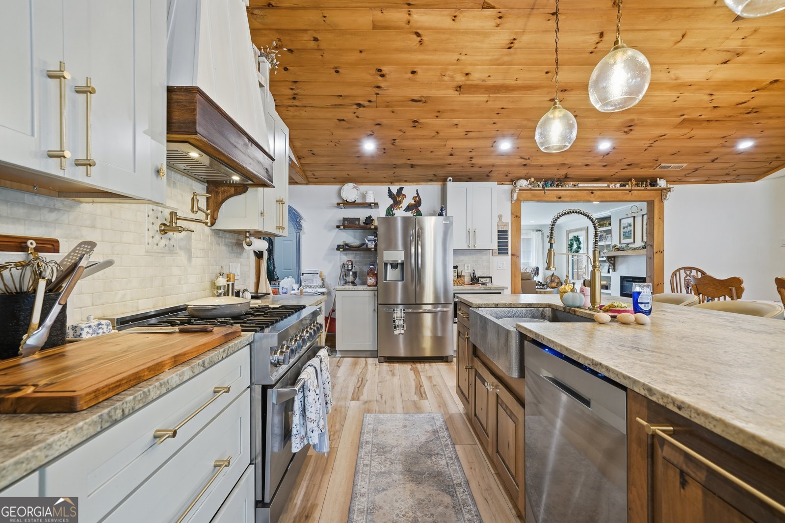 34 Bodie Road Talking Rock - 27