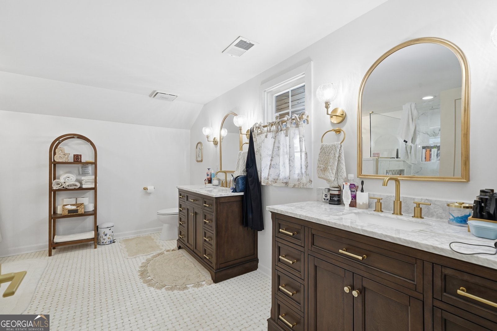 34 Bodie Road Talking Rock - 37