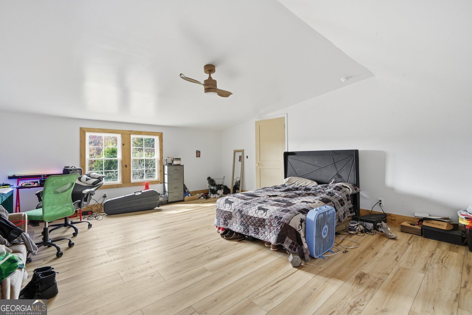 34 Bodie Road Talking Rock - 43