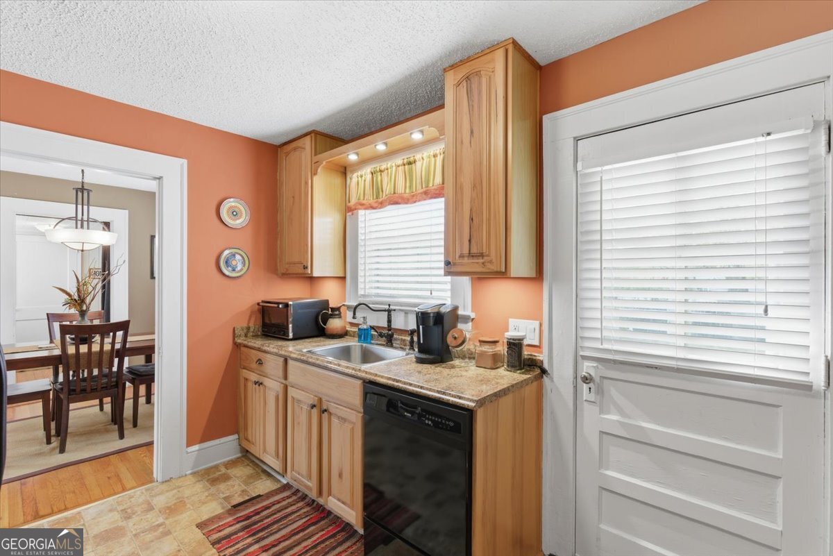 305 Cave Spring Street Cedartown - 11