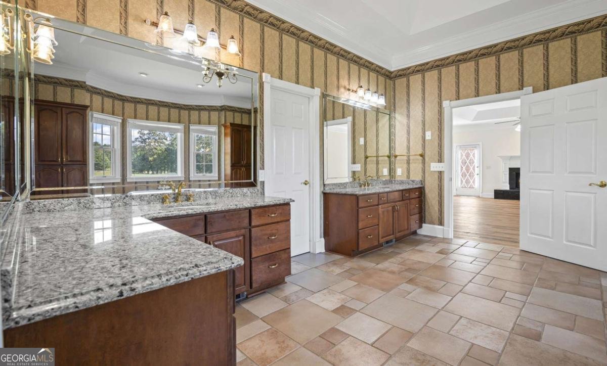 1202 Hodges Circle Mansfield - 36