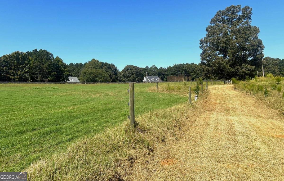 1202 Hodges Circle Mansfield - 75