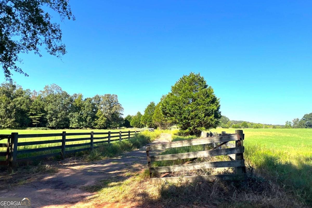 1202 Hodges Circle Mansfield - 76